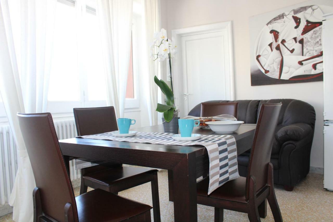 Porta Deuropa Bed & Breakfast Lecce Exterior photo